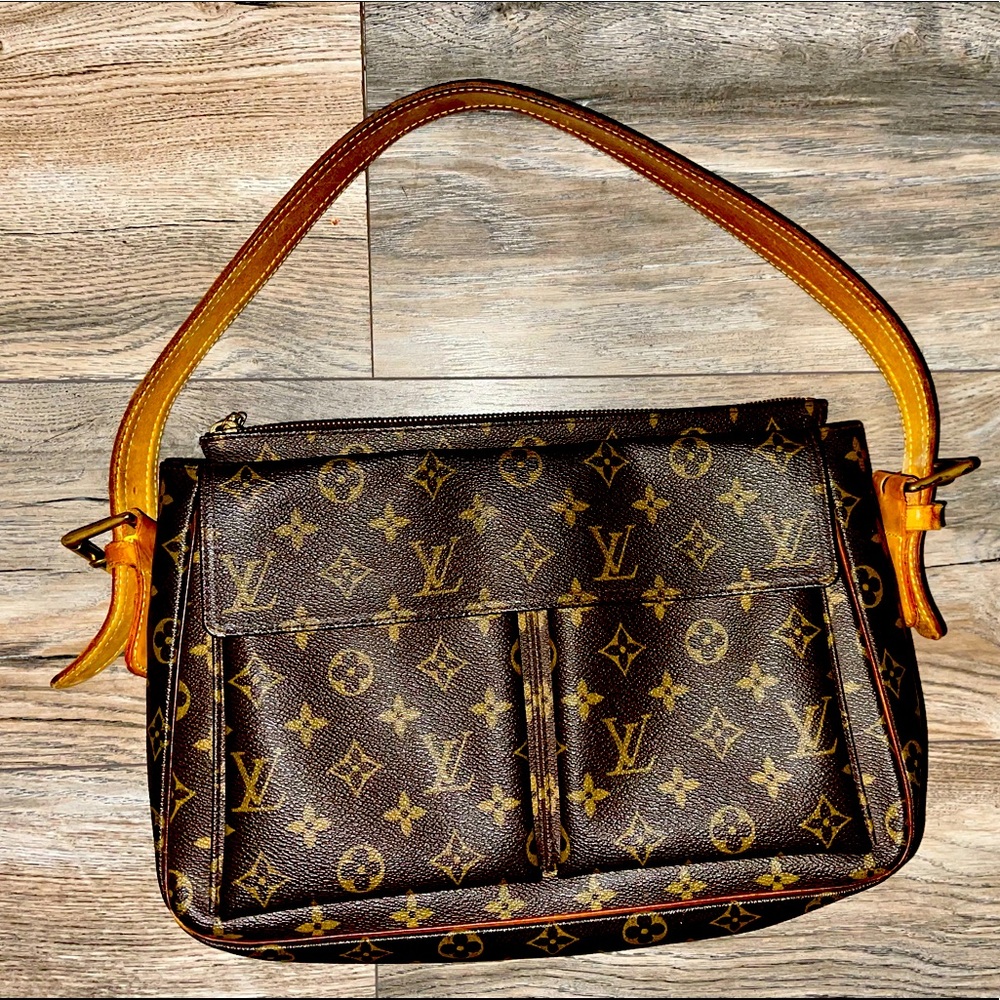 Louis Vuitton Shoulder Bag